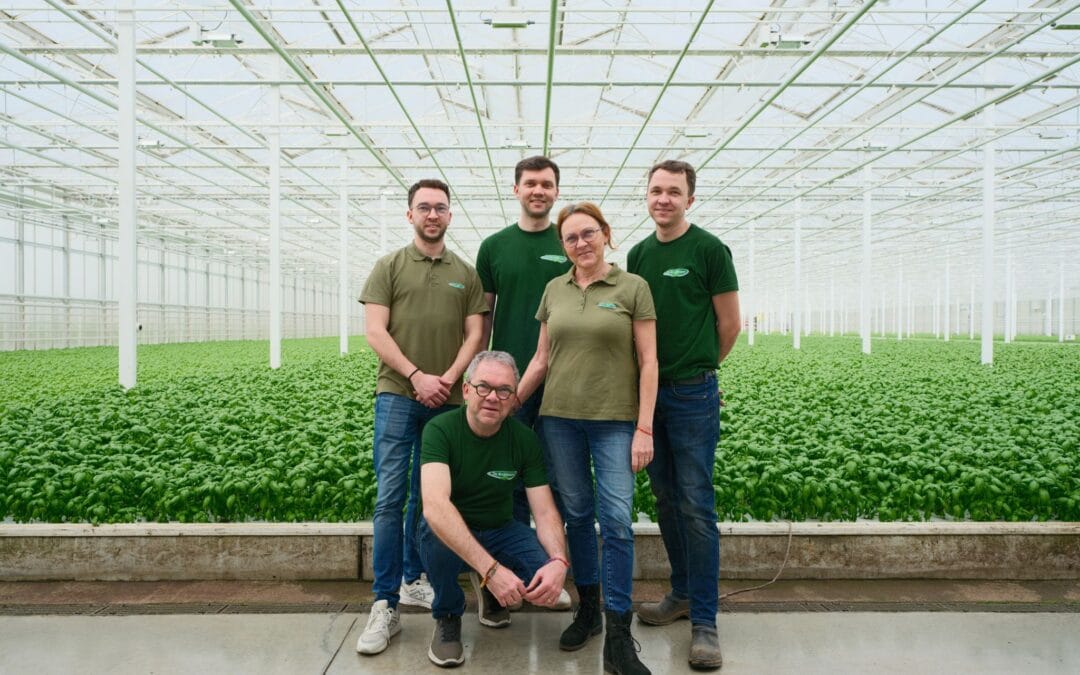 Met z’n vijven aan het roer bij De Kruidenaer